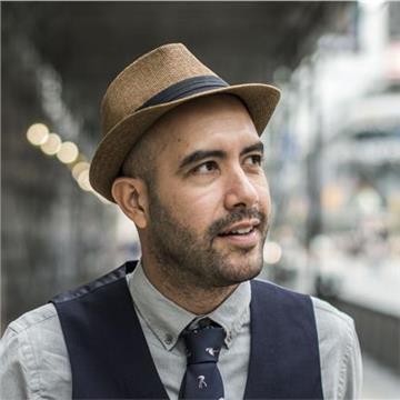 André