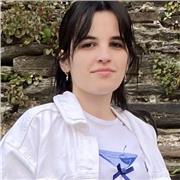 Profesora de biología apta para dar clase en primaria la eso y bachillerato