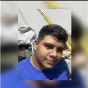 Profesor imparte clase a todas las edades dentro de este rango de materias: Sociales, religión, comprensión lectora, lengua castellana, tecnología e informática