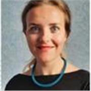 Professeur d'arts appliqués et de design graphique avec l'expérience internationale. Je peux faire mes cours en russe et italien.