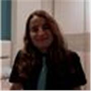 Soy estudiante de Filología Hispánica, me desenvuelvo con facilidad en todas materias. Tengo estudios musicales de conservatorio.