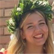 Laureata in Lettere Moderne e studentessa Magistrale in Filologia Moderna, sono disponibile nel dare ripetizioni di latino, italiano e storia ai ragazzi delle scuole medie e superiori