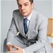 English tutor who teaches English of any ages 