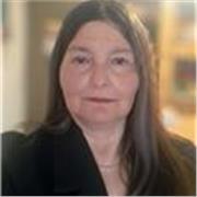 Profesora de apoyo para enseñanza de la lengua española, desarrollo de habilidades de compresión lectora, escritura y oralidad