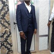 Enseignant chercheur qui donne les cours d’économie monétaire et d’économétrie aux étudiants du 1er et 2nd cycle