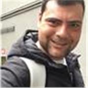Laureato in Economia Aziendale presso Bocconi effettua lezioni di Economia e Matematica