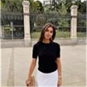 Soy una chica universitaria con matrícula de honor en bachillerato. Me encantaría impartir clases a jóvenes para que acaben disfrutando del aprendizaje independientemente de la edad que tengan.