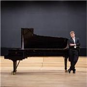 Expert Polish teacher. I play all
Chopin from memory. I guarantee
rapid student progress through
effective remote piano
lessons