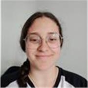Chica alegre, atenta y con muchas ganas de enseñar a los jóvenes para que tengan un buen futuro 