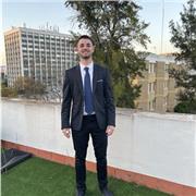 Contable titulado con Administración y dirección de empresas, busco dar clases de ayuda a de economía desde la ESO hasta Bachiller
