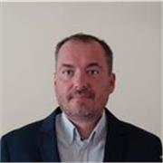Científico y profesor en Química, con doctorado en Química y experiencia en el mundo academico y industrial.