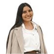Profesora de pedagogía apta para orientar a niños y niñas de edades de 4 a 10 años.