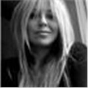 Docente accademica nel settore di parrucchieri e hairstylist. lavoro nel settore da 30 anni