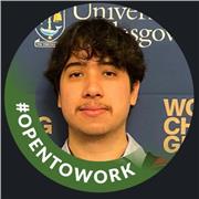 Soy un Fisico, gradue en la universidad de Glasgow con una licenciatura en 2023. Tengo mas de 4 años de experiencia dando clases