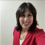 Sin experiencia pero con ganas de enseñar el francés a quien lo necesita. Nativa