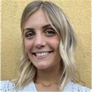 Laureata in giurisprudenza impartisce lezioni e aiuto preparazione orali in diritto civile, costituzionale, amministrativo.