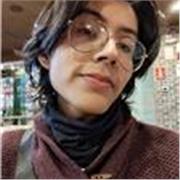 Profesor de matemáticas que imparte clases de manera remota matemáticas básicas