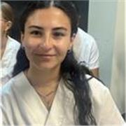 Estudiante de Fisioterapia responsable y paciente, con facilidad para enseñar y adaptarme al ritmo de cada alumno. 