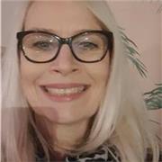 English tutor providing English lessons to Adults