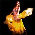 Profesora especializada en danza del vientre y bollywood