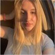 Offro lezioni per bambini delle scuole elementari e medie. Sono un stundessa molto diligente e precisa. Sono molto disponibile.