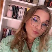 Professeur particulier donne cours de français et de littérature française, pour les élèves des collèges et lycées