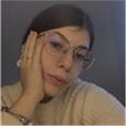 Studentessa al terzo anno di matematica, disponibile per lezioni a ragazzi di scuole media, liceo e istituti professionali