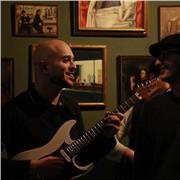 Impara la chitarra con un giovane insegnante professionista