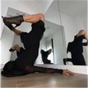 Profesora de BAILE, online y presencial en Sevilla. Heels, Jazz, Commercial, Moderno, Urbano, Latino y Baile de Boda