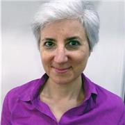 Profesora de español especialmente motivada, comprometida y preparada para impartir clases a extranjeros