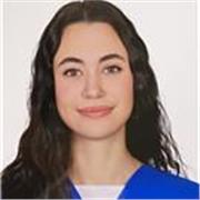 Estuve enseñando en un voluntariado ayudando a niños a realizar sus tareas escolares.Además estoy estudiando para dedicarme a ello