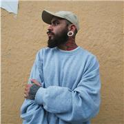 Licenciado en artes visuales especializado en pintura y técnicas mixtas