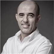 Multidisciplinar en Marketing y Comunicación y especializado en captación de clientes, con amplia experiencia y buen comunicador. 