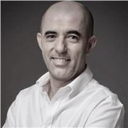 Multidisciplinar en Marketing y Comunicación y especializado en captación de clientes, con amplia experiencia y buen comunicador.