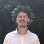 Laureato magistrale in Biotecnologie Mediche e Farmaceutiche ed iscritto all’Albo dei Biologi impartisce lezioni di Biologia agli studenti della scuola secondaria di secondo grado