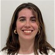 Estudiante de traducción e interpretación con comunicación internacional con ganas de enseñar y ayudar
