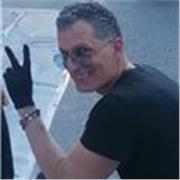 Insegnante d'arte, specializzato in decorazione scenica e progettazione, esperienza decennale, offre lezioni a Roma 