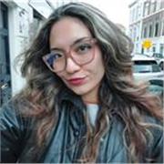 Profesora de Inglés, didáctica y enfocada en el inglés conversacional y profesional