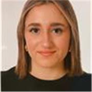 Soy estudiante de 2º curso de Psicología en la Universidad Europea de Valencia con experiencia de tres veranos como profesora de a