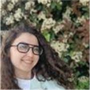 Laureata offre lezioni private di inglese, russo e italiano,storia, geografia, italiano ecc., biologia, scienze naturali, chimica. Massima serietà e ordine