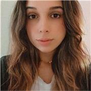 Studentessa brasiliana residente in Italia con esperienza in lezioni pratiche e veloci