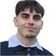 Profesor de inglés joven para todas las edades
