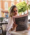 Madrelingua russa offre lezioni a massa, forte dei marmi