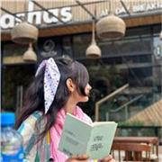 Freelance English Tutor who is willing to give affordable teaching lessons