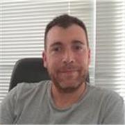 Persona con vocación de enseñanza, capacidad para enseñar a todas las edades.