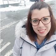 Insegnante laureata con esperienza dalla scuola primaria fino adulti