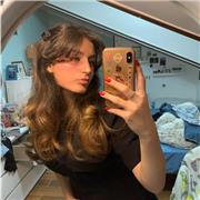 laureata triennale in lingue per l’interpretariato e la traduzione. laureanda magistrale in marketing ed export digitale