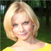 l'insegnante di inglese con l'esperienza di più 16 anni