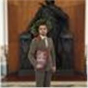 Offro le mie competenze di lingua, letteratura e metrica (all'occorrenza anche storia) latina, greca e italiana