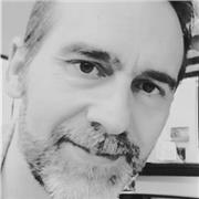 Enseño la magia única del color con acuarela